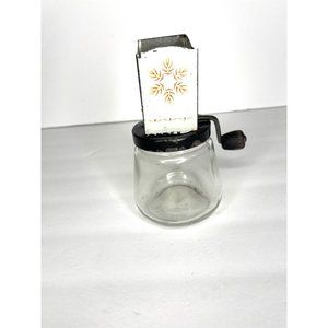 Vintage/antique nut grinder